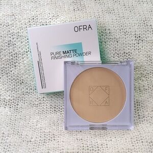OFRA Cosmetics Airbrush Setting Powder in Translucent Light, 7g/0.25oz